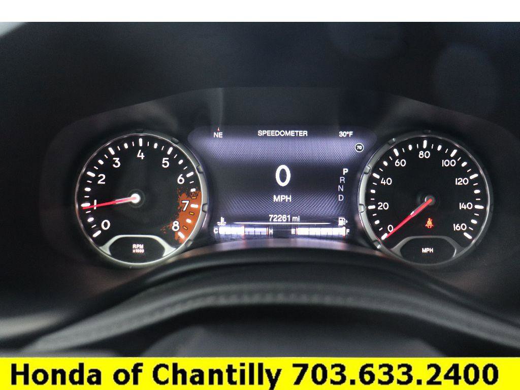 Used 2016 Jeep Renegade Trailhawk w/ Premium Trailhawk Package image 9