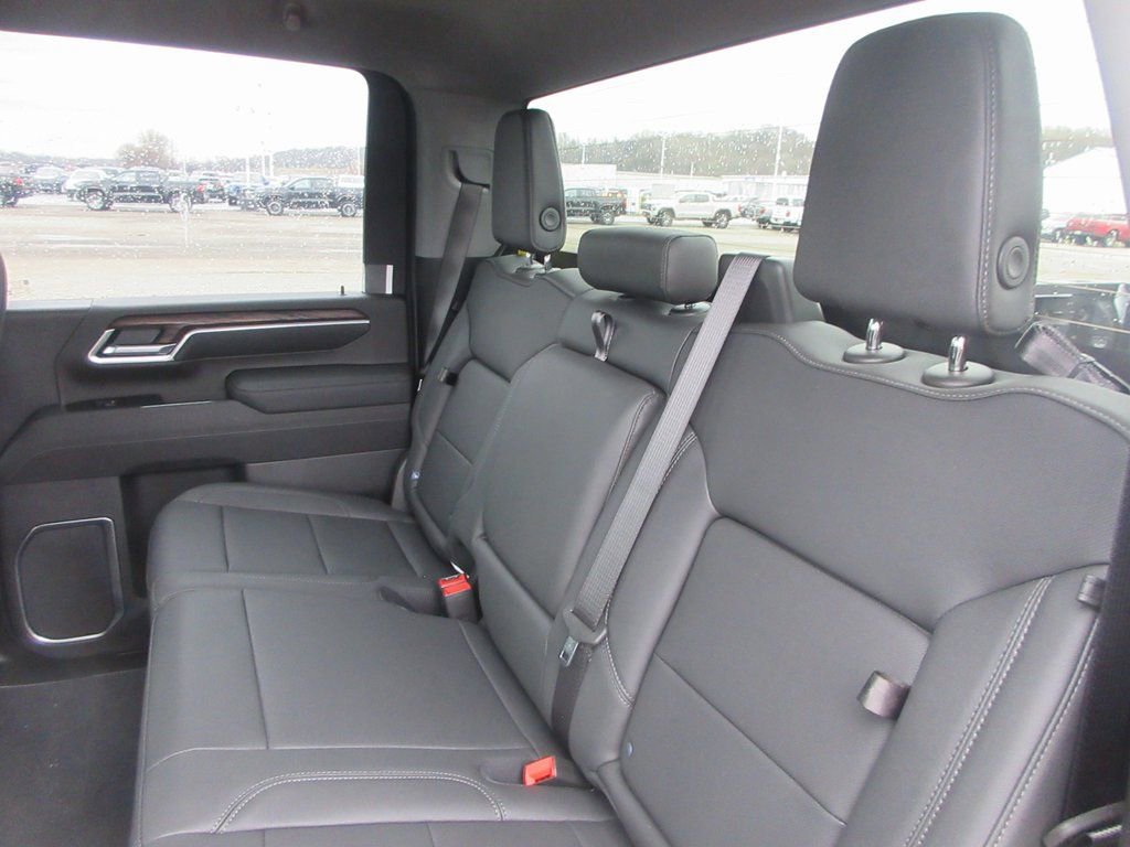 New 2026 GMC Sierra 2500 SLT image 15