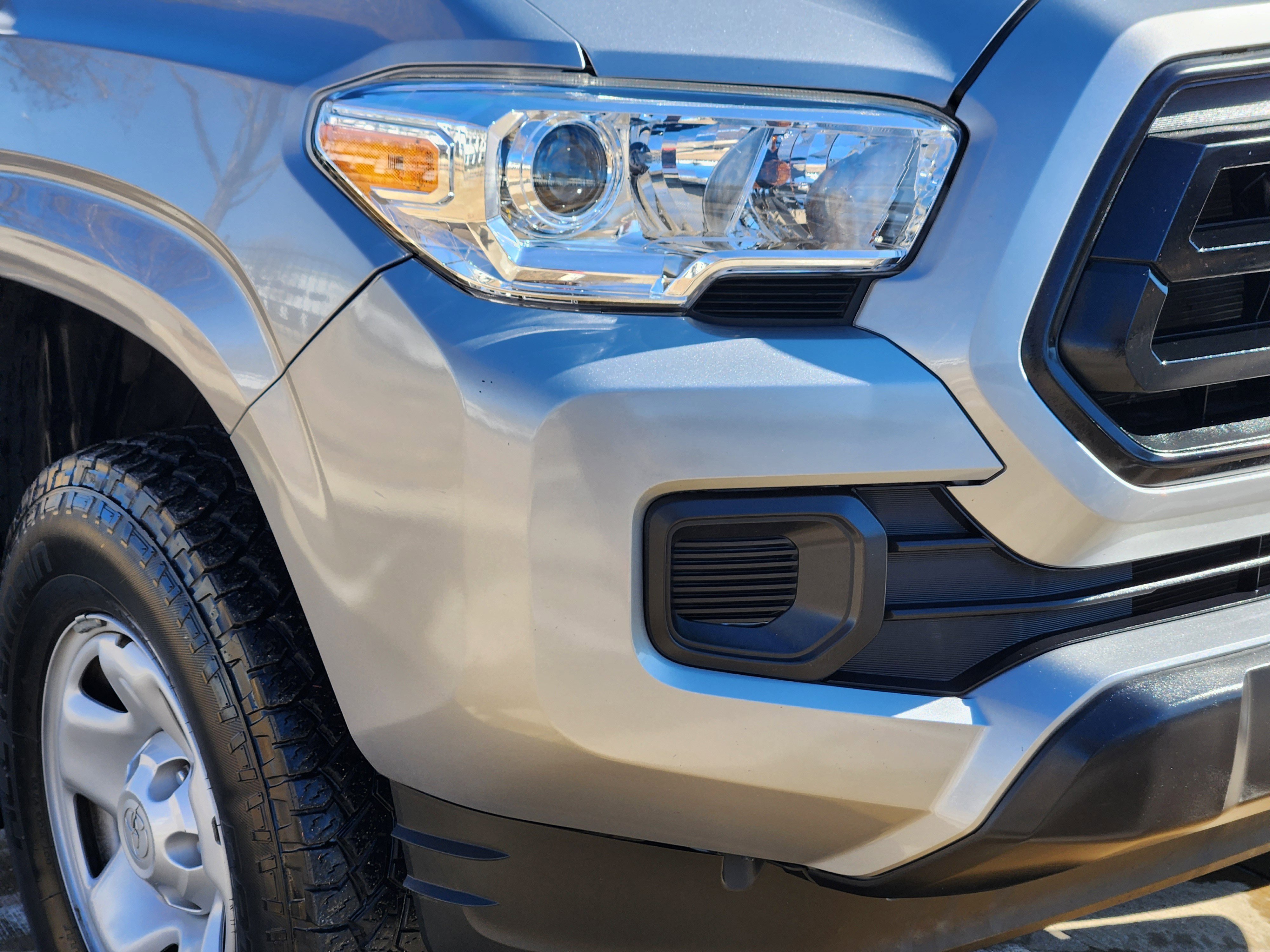 Used 2021 Toyota Tacoma SR image 5