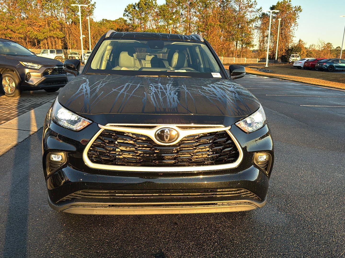 New 2026 Toyota Highlander XLE image 7