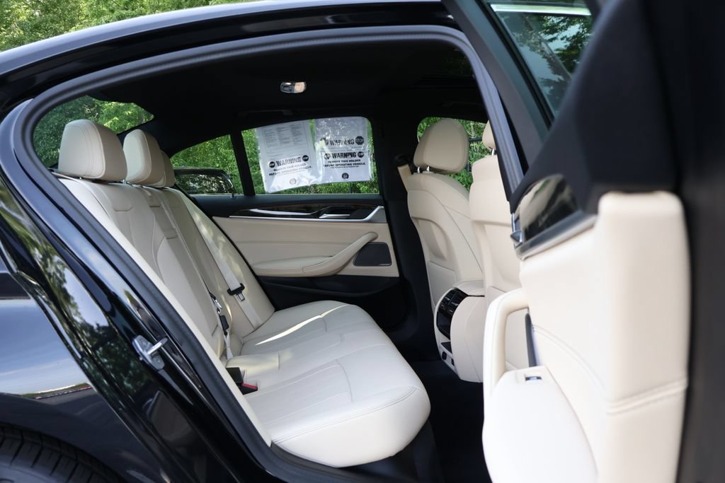 Used 2023 BMW 530i w/ Premium Package RWD image 49