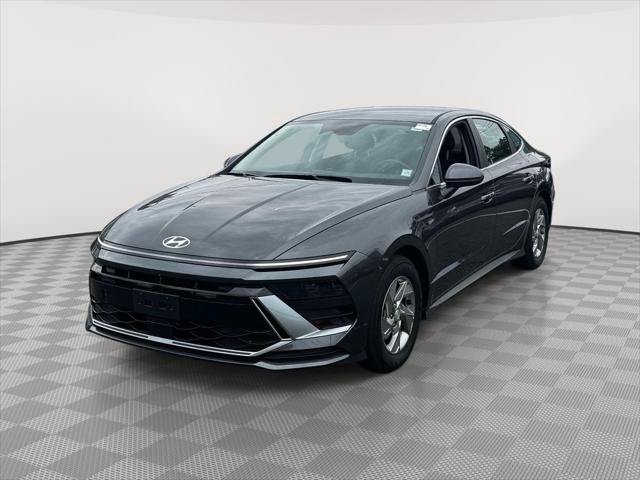 Certified 2026 Hyundai Sonata SE FWD image 3