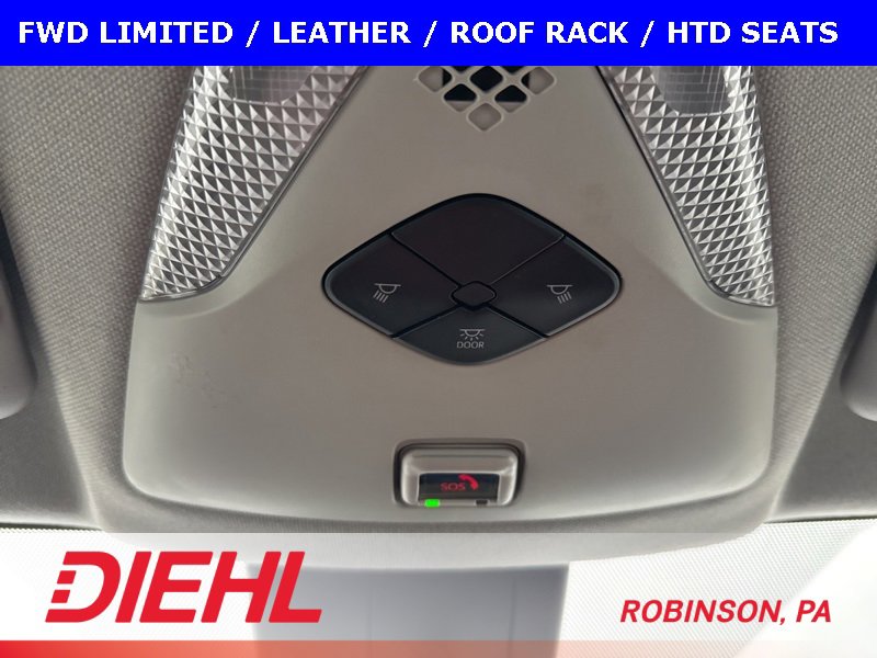 Used 2022 Toyota C-HR Limited image 32