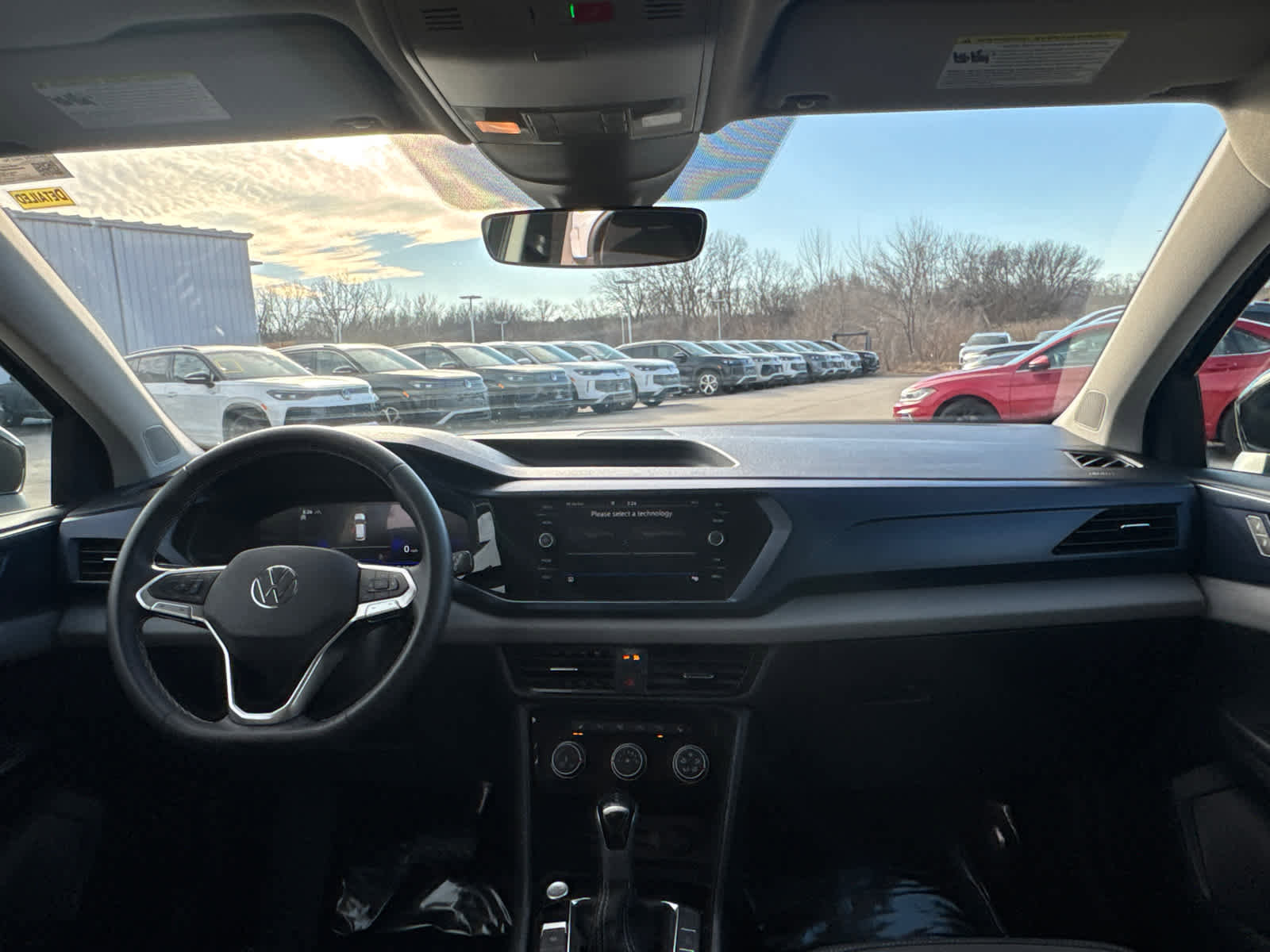 Used 2023 Volkswagen Taos SE image 10