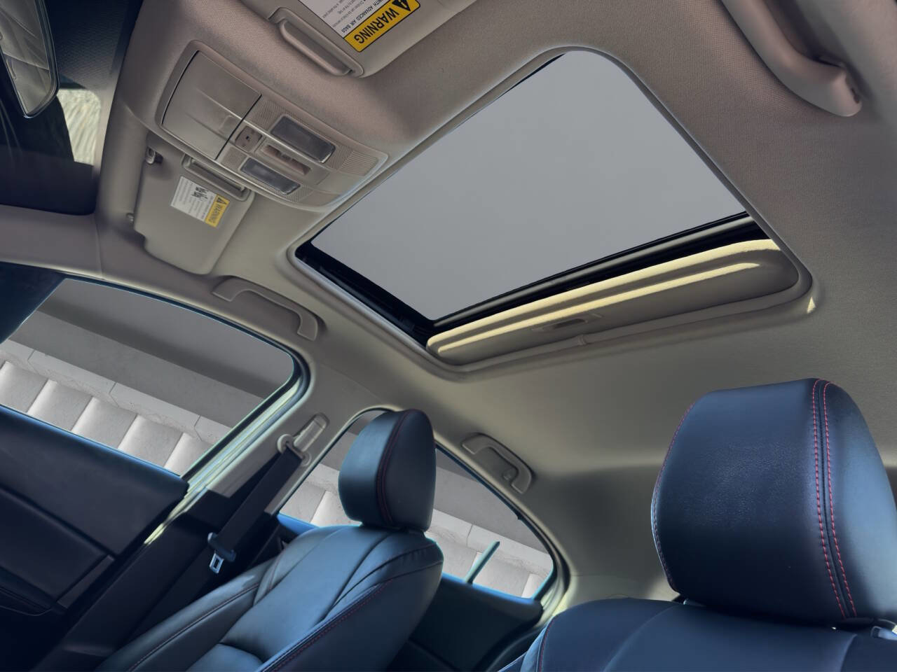 Used 2015 MAZDA MAZDA3 i Grand Touring image 17