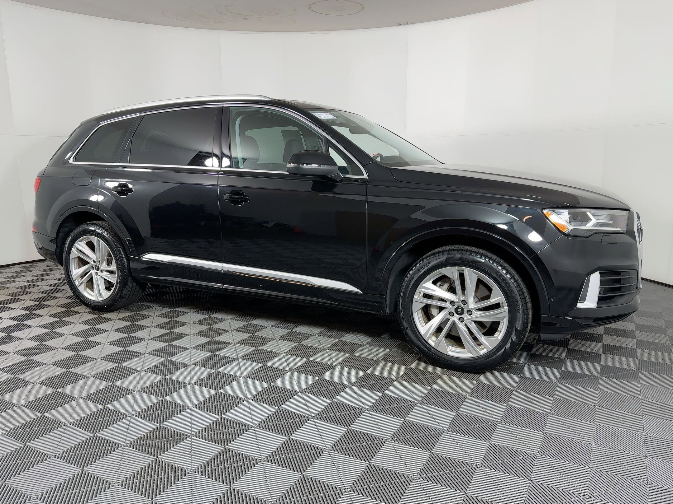 Used 2023 Audi Q7 3.0T Premium Plus image 5