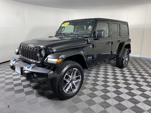 Used 2024 Jeep Wrangler Unlimited AWD/4WD image 4