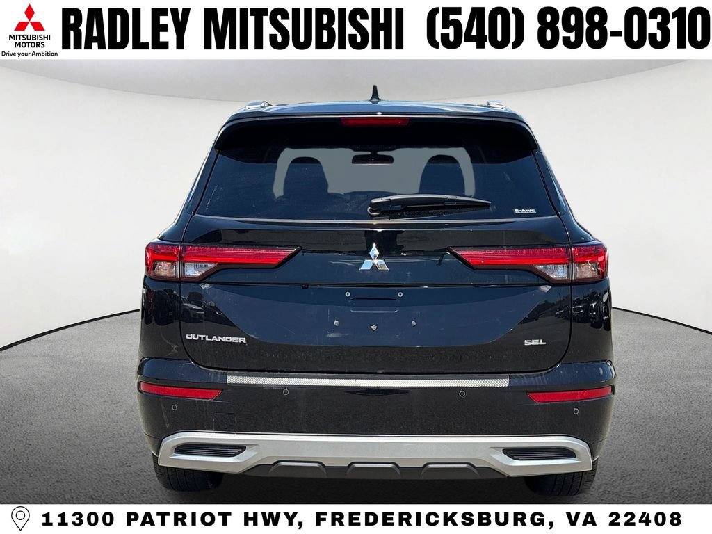 Used 2024 Mitsubishi Outlander SEL AWD/4WD image 18