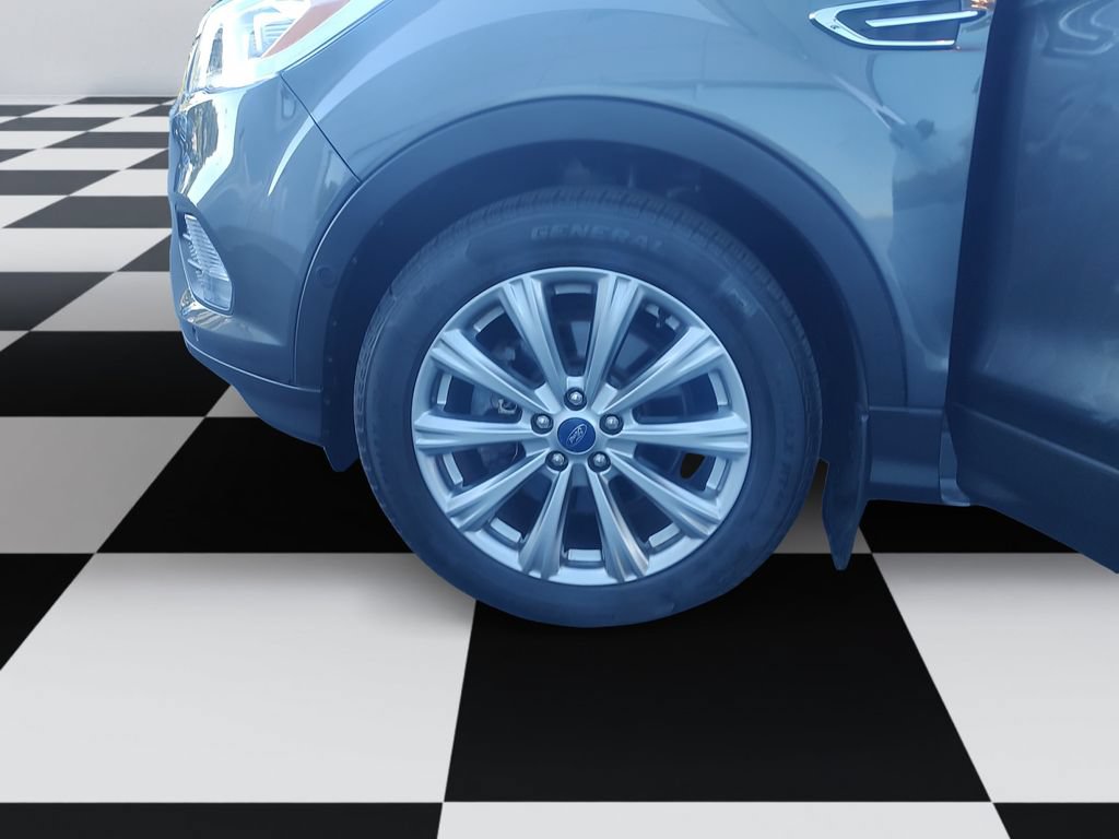 Used 2018 Ford Escape Titanium w/ Ford Safe & Smart Package AWD/4WD image 14