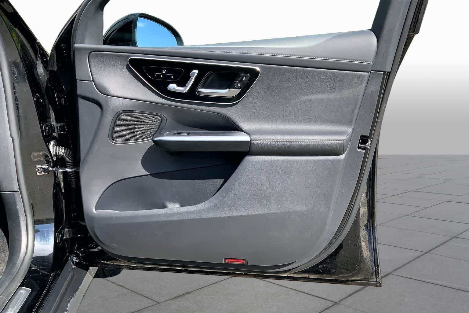 Used 2023 Mercedes-Benz GLC 300 4MATIC image 44