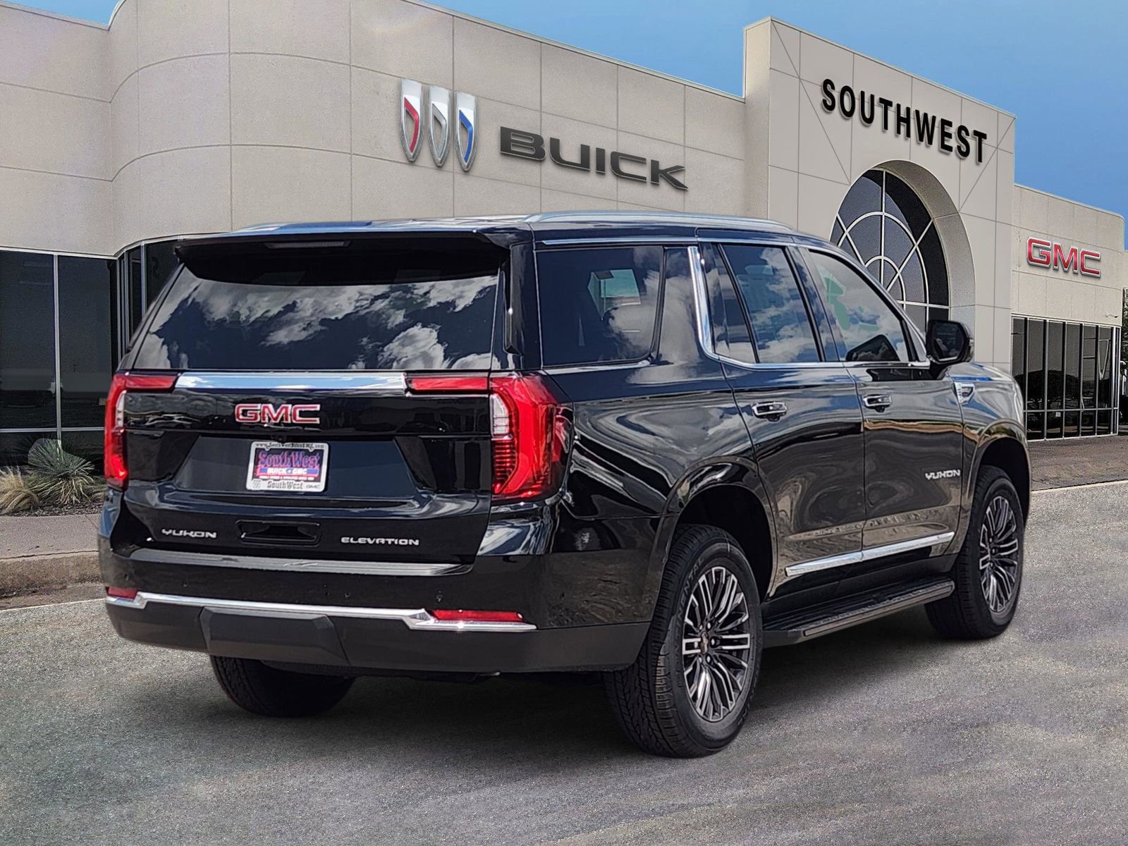 New 2026 GMC Yukon Elevation AWD/4WD image 5