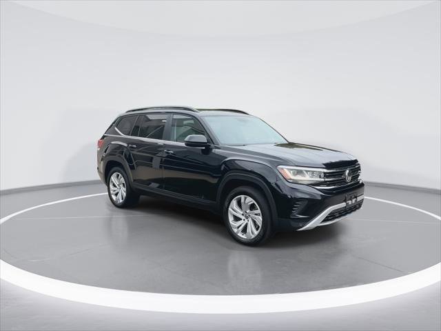 Used 2022 Volkswagen Atlas SE w/ Panoramic Sunroof Package image 2