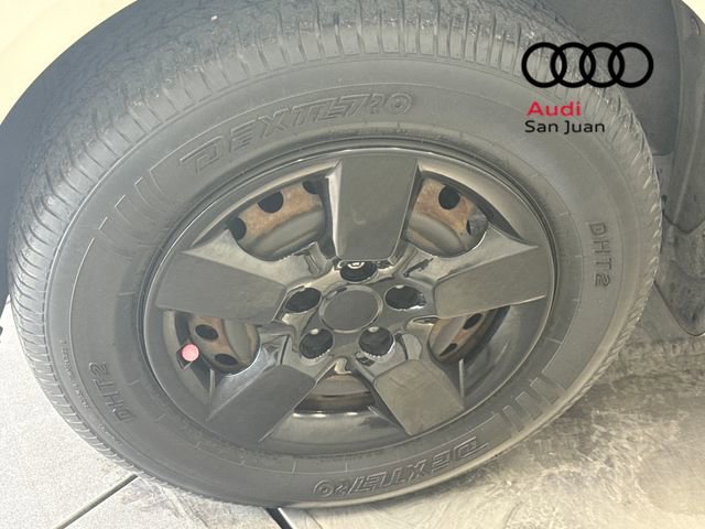 Used 2013 Nissan Rogue S image 6