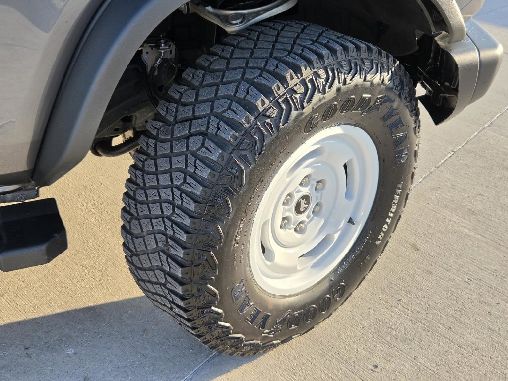 Used 2024 Ford Bronco Heritage Edition AWD/4WD image 5