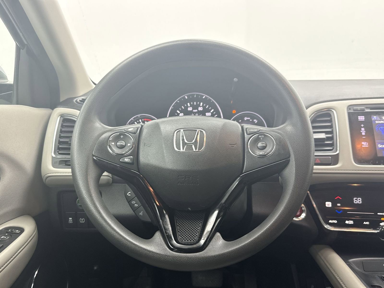 Used 2018 Honda HR-V EX image 18