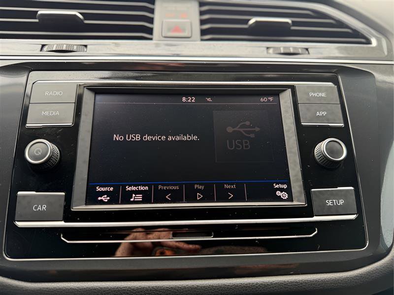 Used 2018 Volkswagen Tiguan S image 39