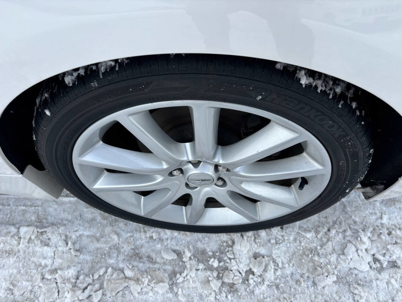 Used 2015 Lincoln MKZ Hybrid w/ Equipment Group 202A Reserve image 8