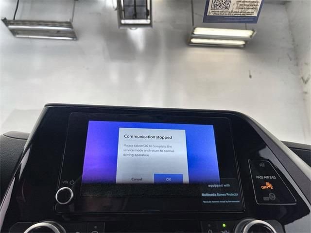 Certified 2024 Toyota Highlander LE image 12