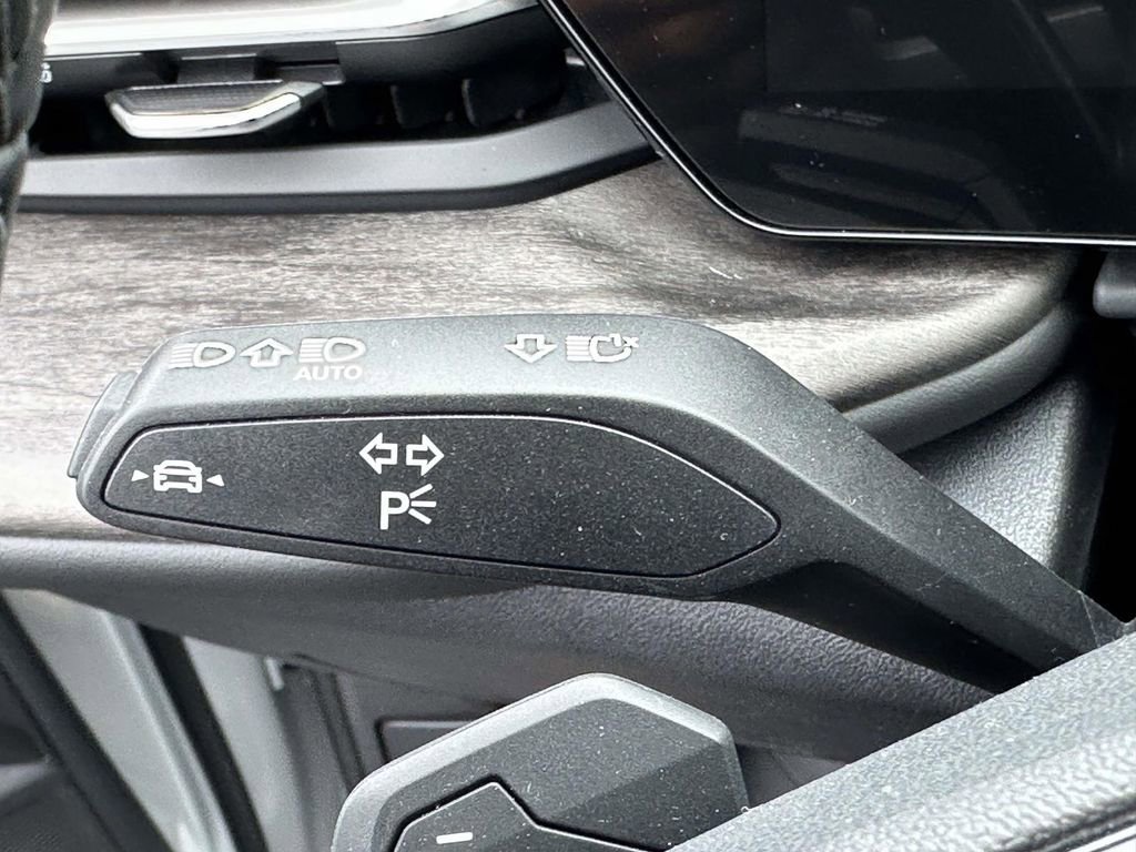 Used 2025 Audi Q5 Prestige image 30