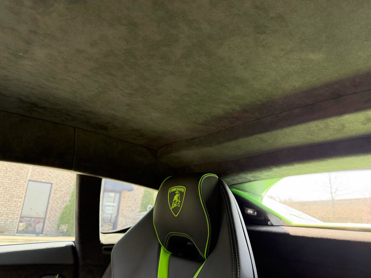 Used 2023 Lamborghini Huracan Tecnica RWD image 37