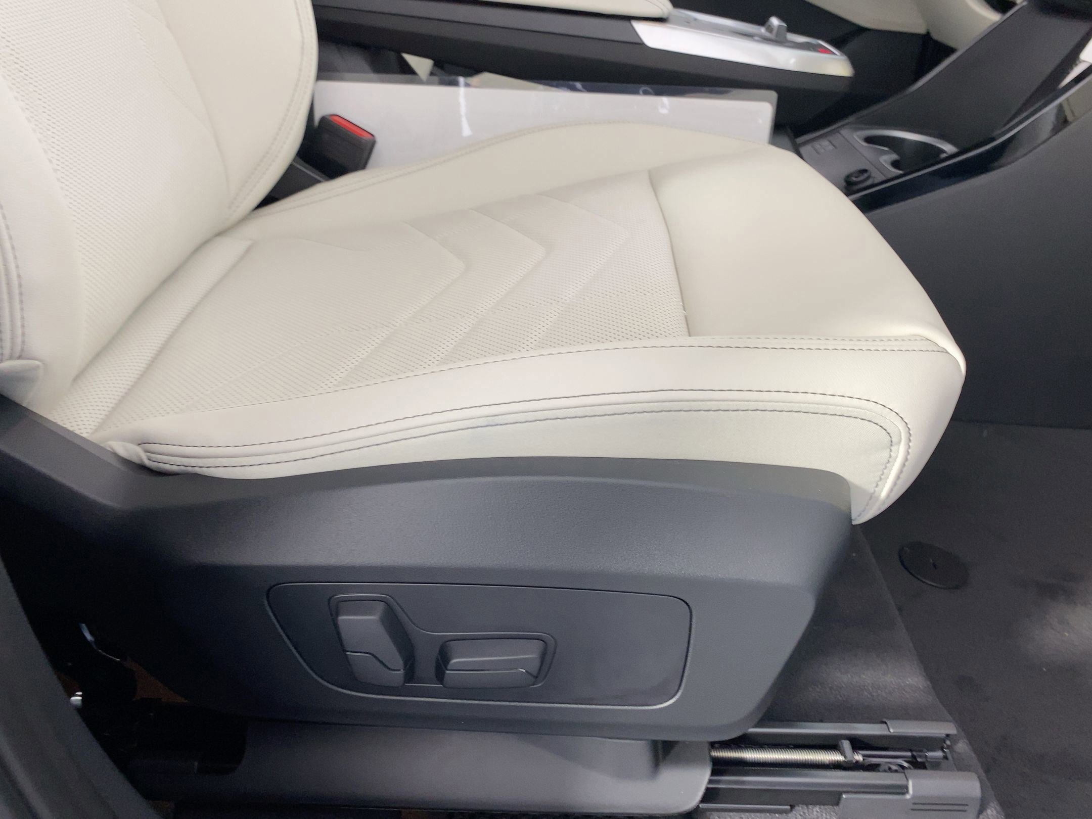 Used 2026 BMW X1 xDrive28i w/ Convenience Package image 31