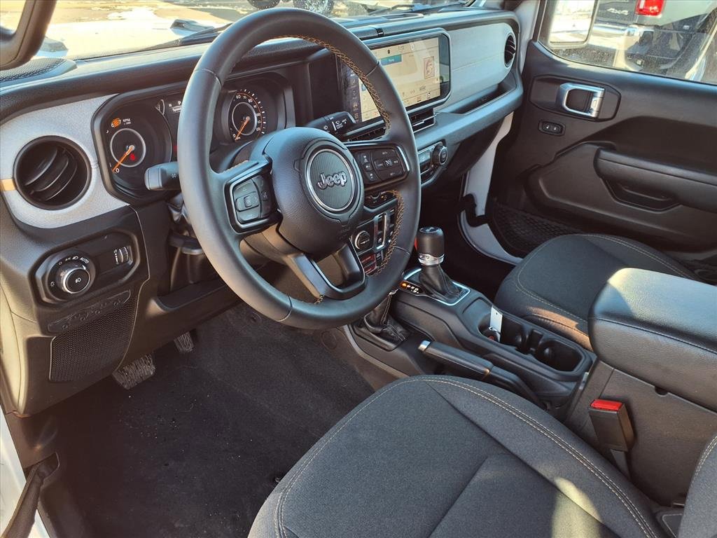 Used 2024 Jeep Wrangler Willys image 15