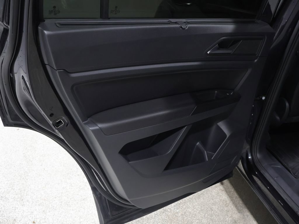 Used 2021 Volkswagen Atlas SE image 18