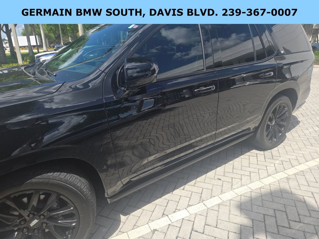 Used 2023 Cadillac Escalade Sport Platinum w/ LPO, ONYX Package image 2