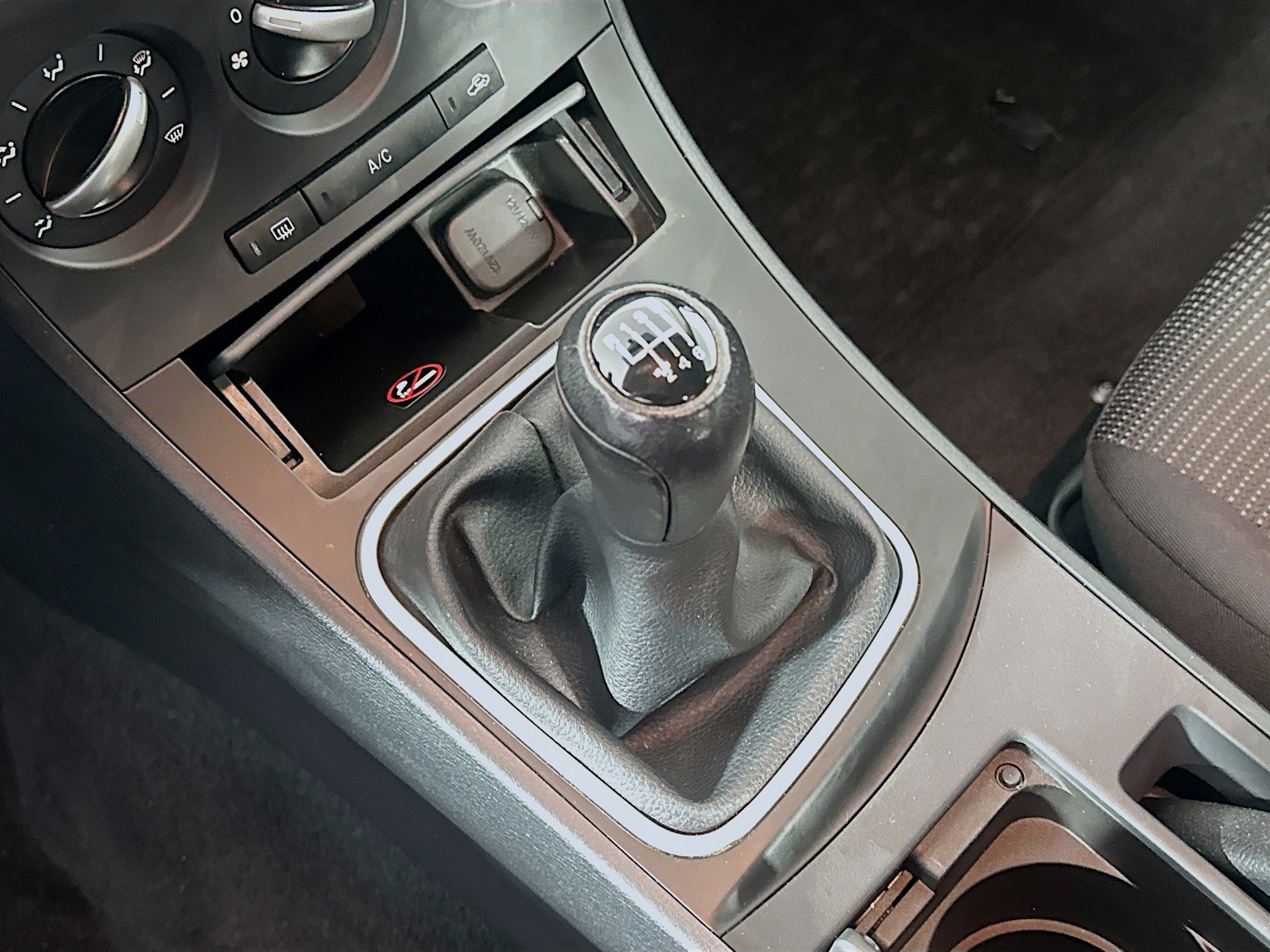 Used 2012 MAZDA MAZDA3 i Touring image 19