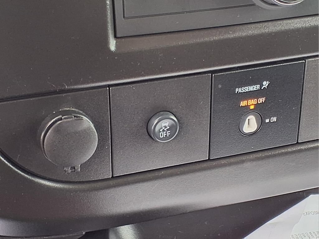 Used 2024 GMC Savana 2500 w/ Driver Convenience Package RWD image 12