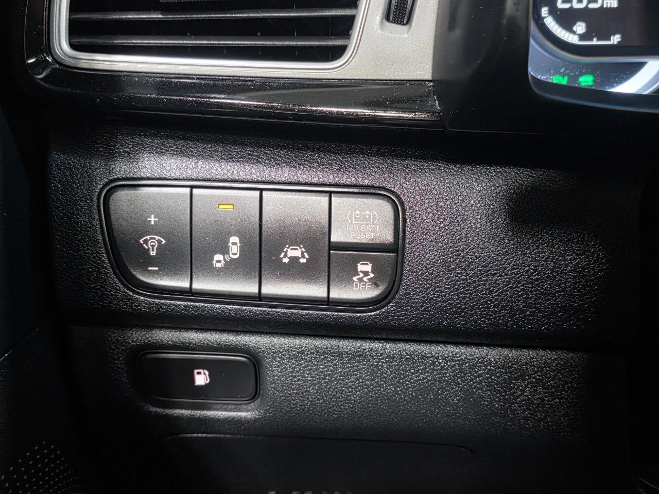 Used 2018 Kia Niro Touring image 35