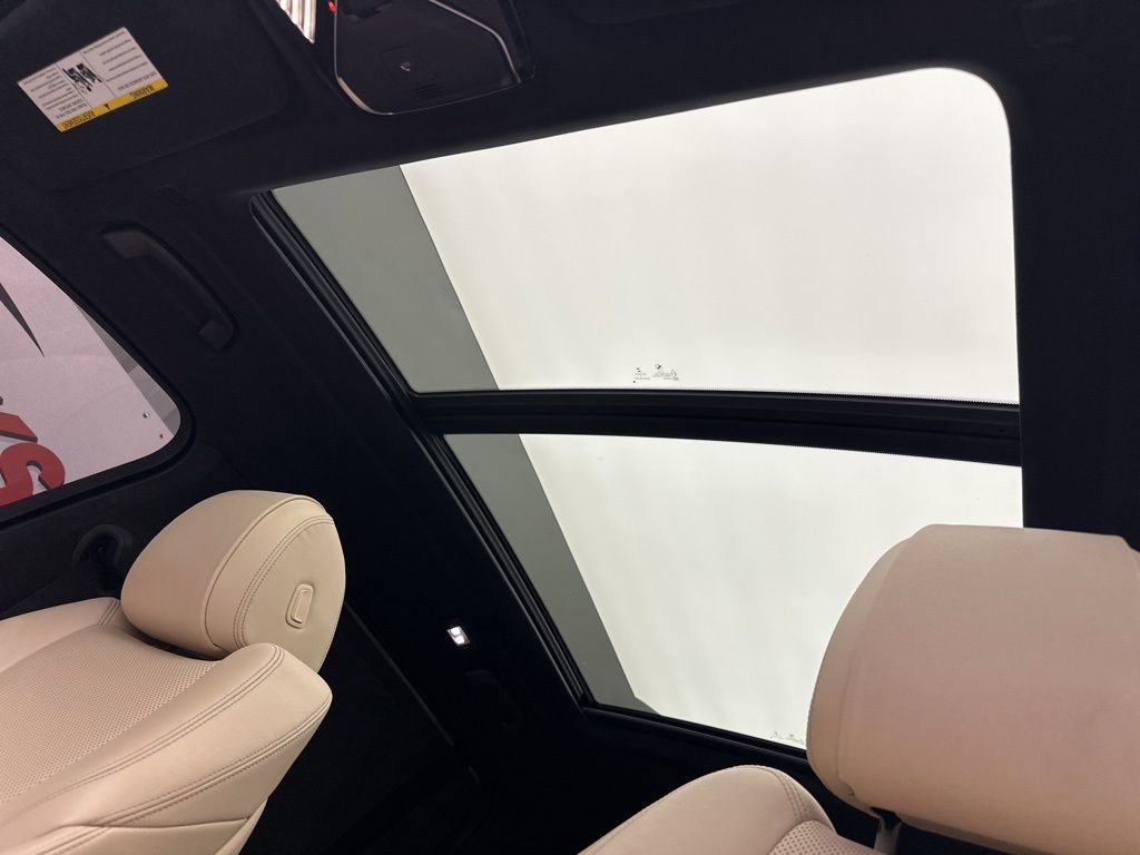 Used 2020 BMW X7 xDrive40i w/ Premium Package image 26