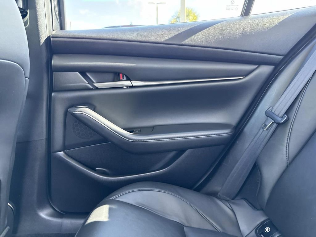 Used 2020 MAZDA MAZDA3 Sedan w/ Select Package image 17