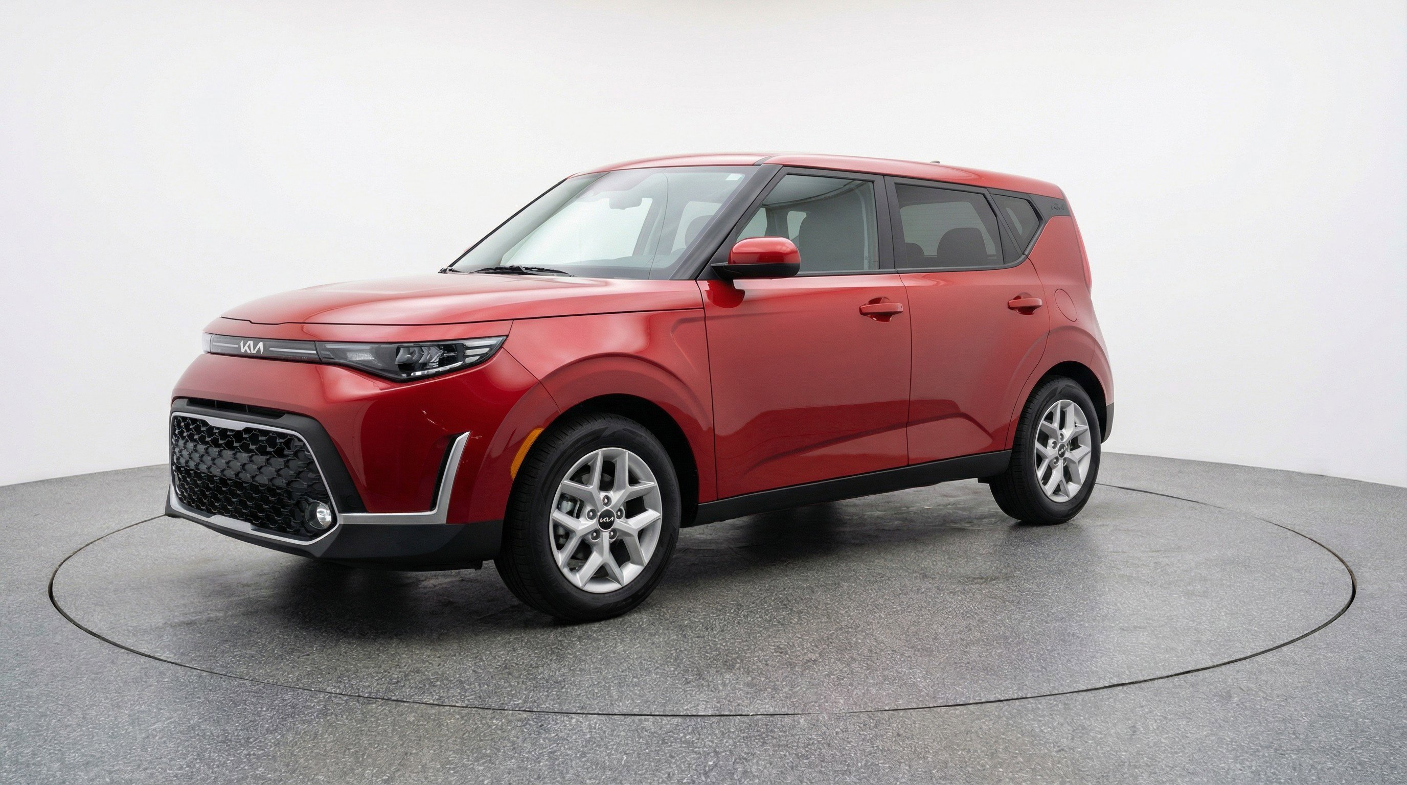 Used 2025 Kia Soul LX w/ LX Technology Package image 3