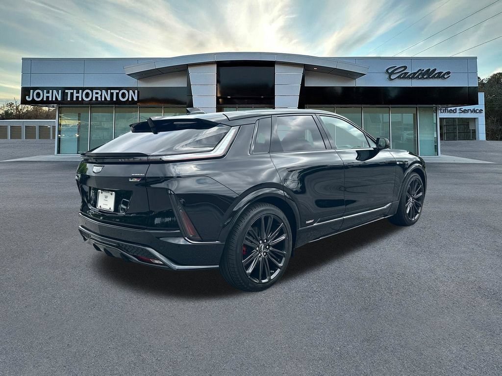 New 2026 Cadillac Lyriq V w/ LPO, Floor Liner Package AWD/4WD image 5