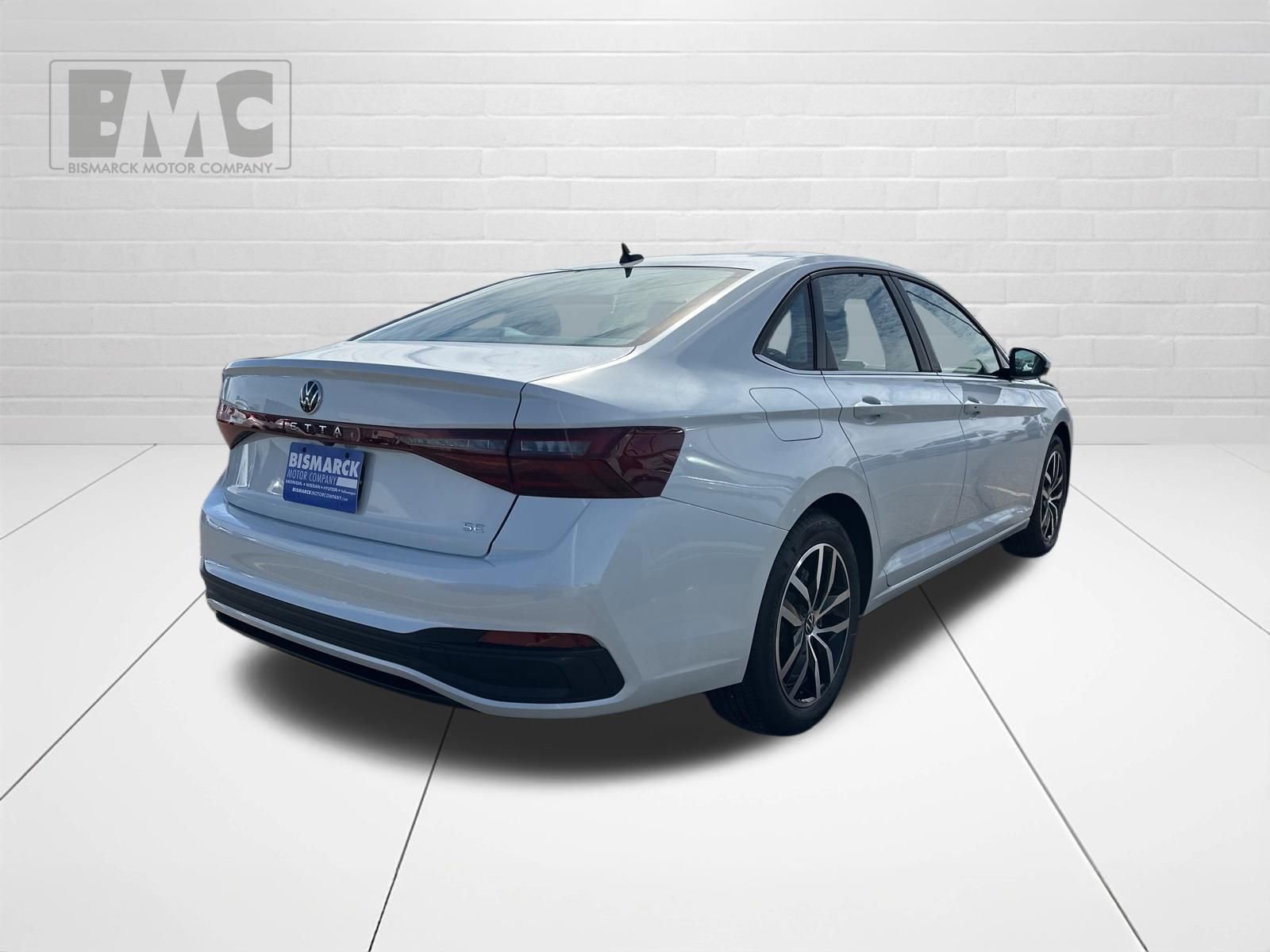 New 2026 Volkswagen Jetta SE image 3