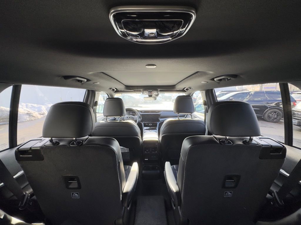 New 2026 Jeep Grand Cherokee L Limited w/ Limited Altitude Package image 24