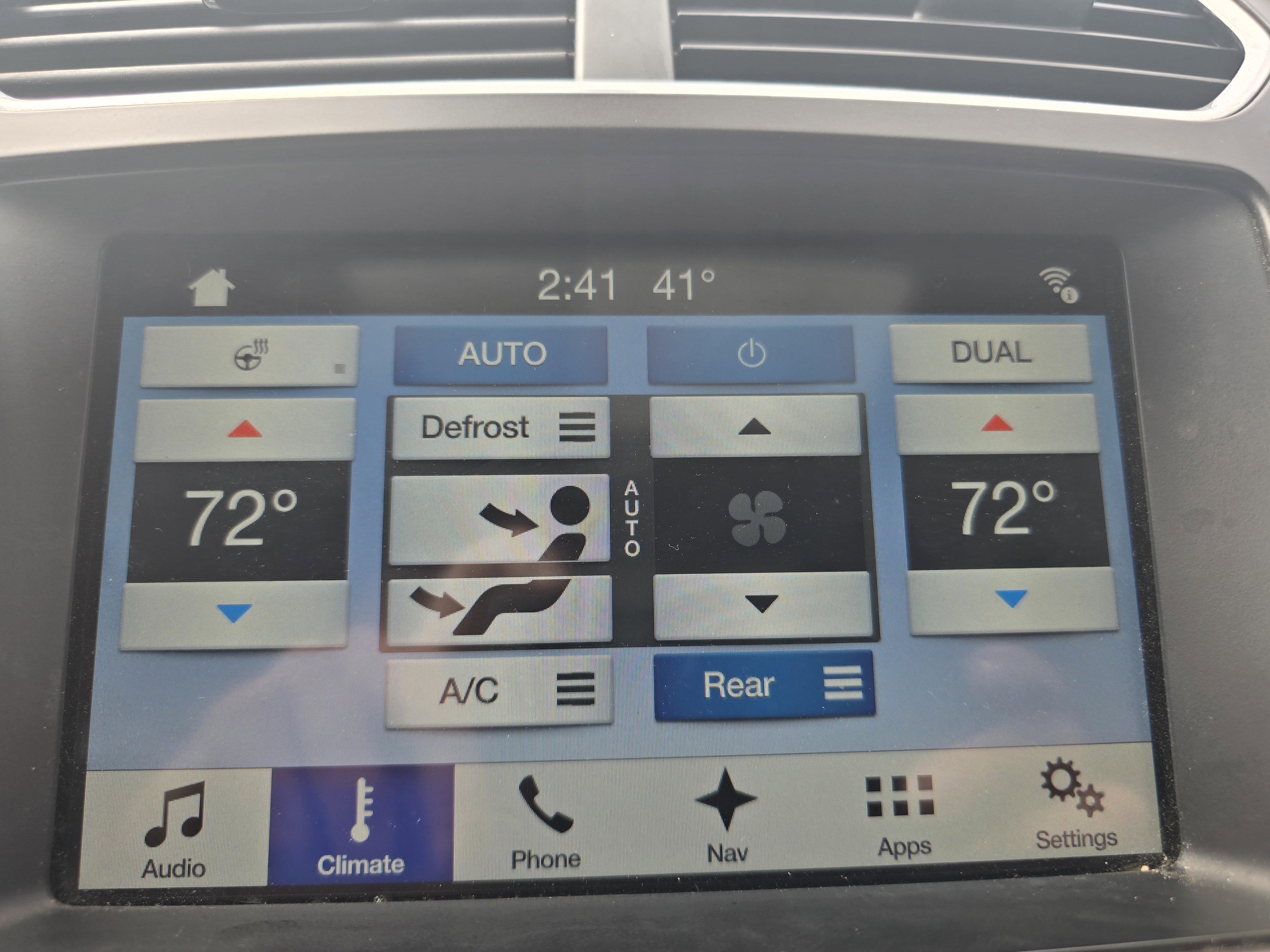 Used 2017 Ford Explorer Limited image 30