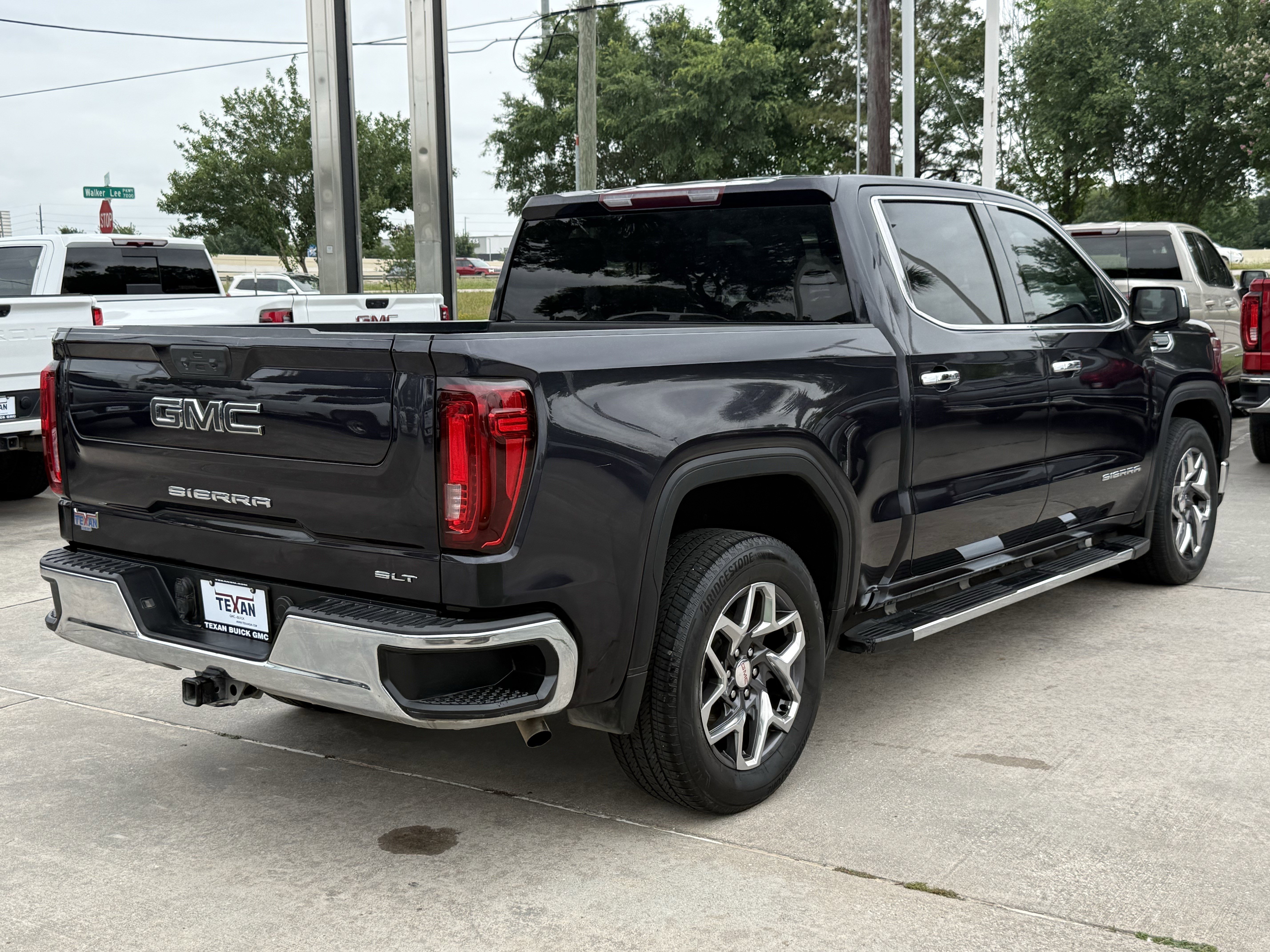 Used 2023 GMC Sierra 1500 SLT RWD image 5