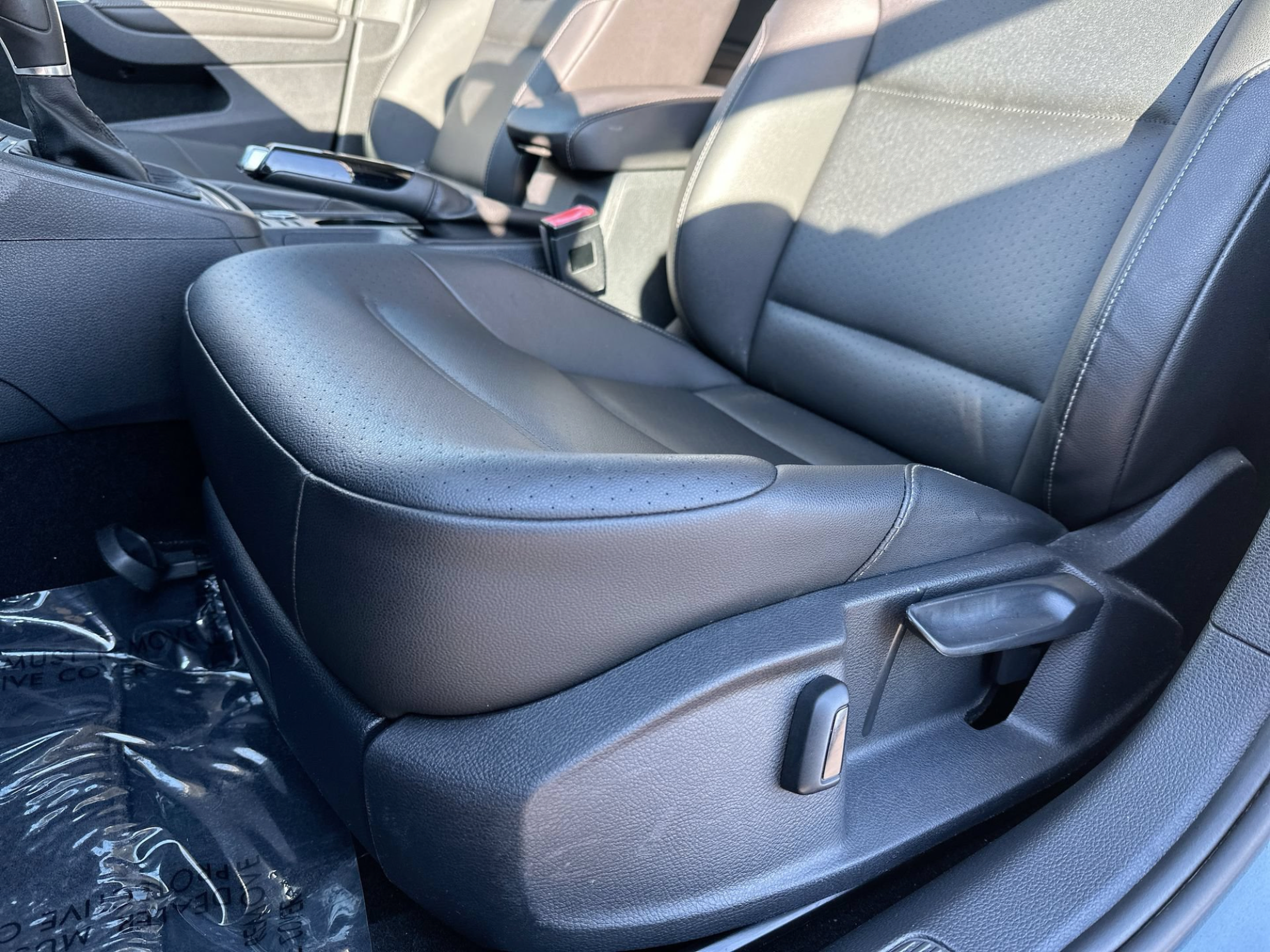 Used 2017 Volkswagen Golf 4-Door FWD image 14
