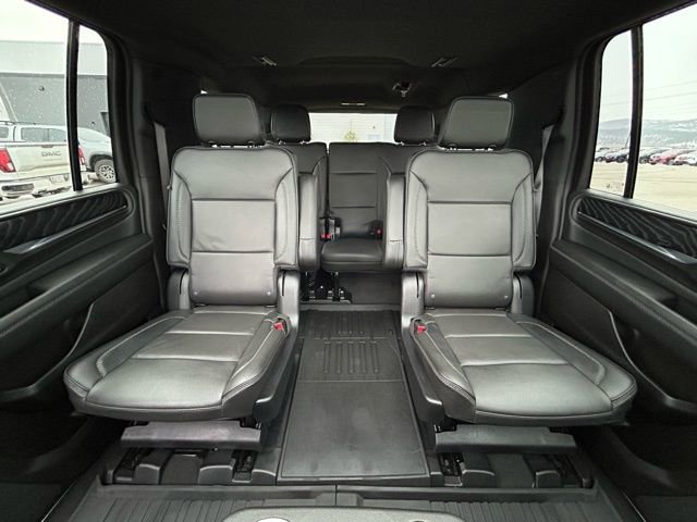 Used 2023 GMC Yukon XL Denali AWD/4WD image 42