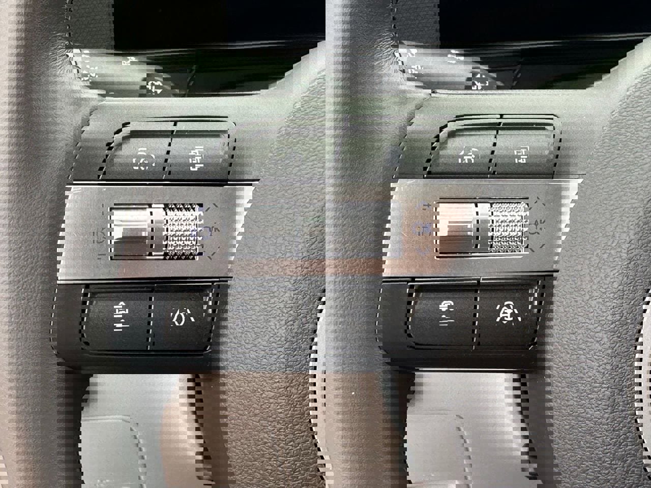 Used 2026 Hyundai Kona SEL Sport image 26