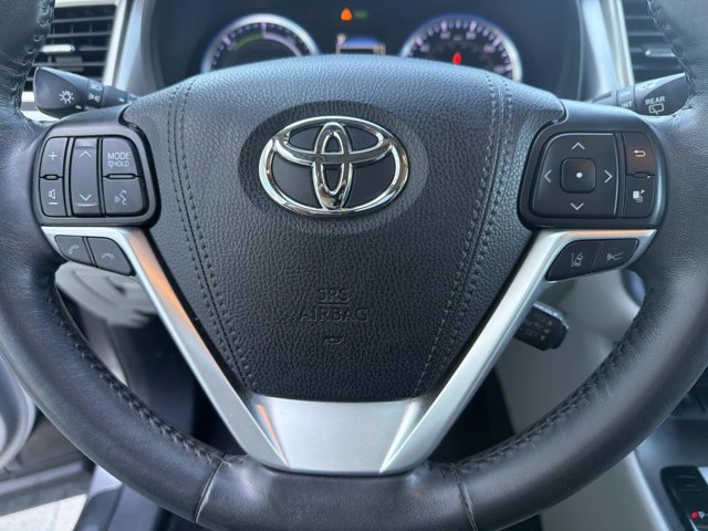 Used 2019 Toyota Highlander Limited AWD/4WD image 26