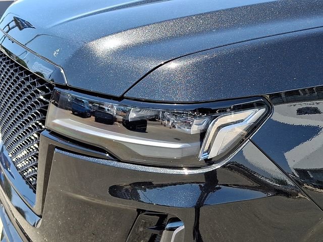 Certified 2024 Cadillac Escalade V AWD/4WD image 10