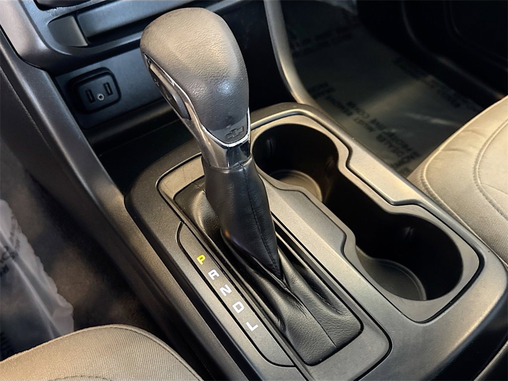 Used 2022 Chevrolet Colorado W/T image 16