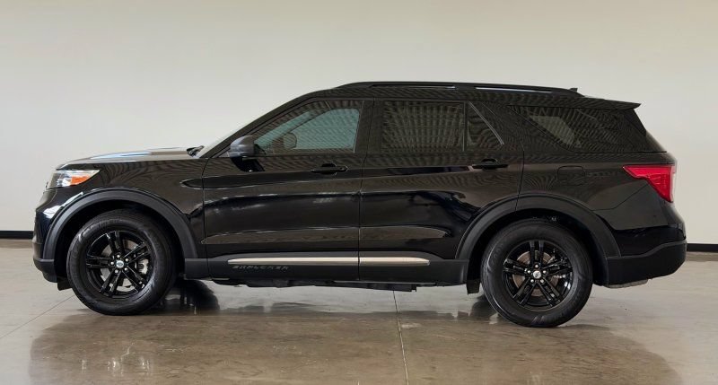 Used 2022 Ford Explorer XLT RWD image 4
