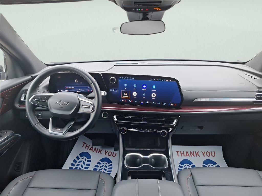 Used 2025 Chevrolet Traverse Z71 image 14