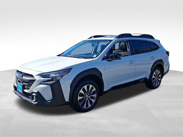 Used 2023 Subaru Outback Limited XT image 3
