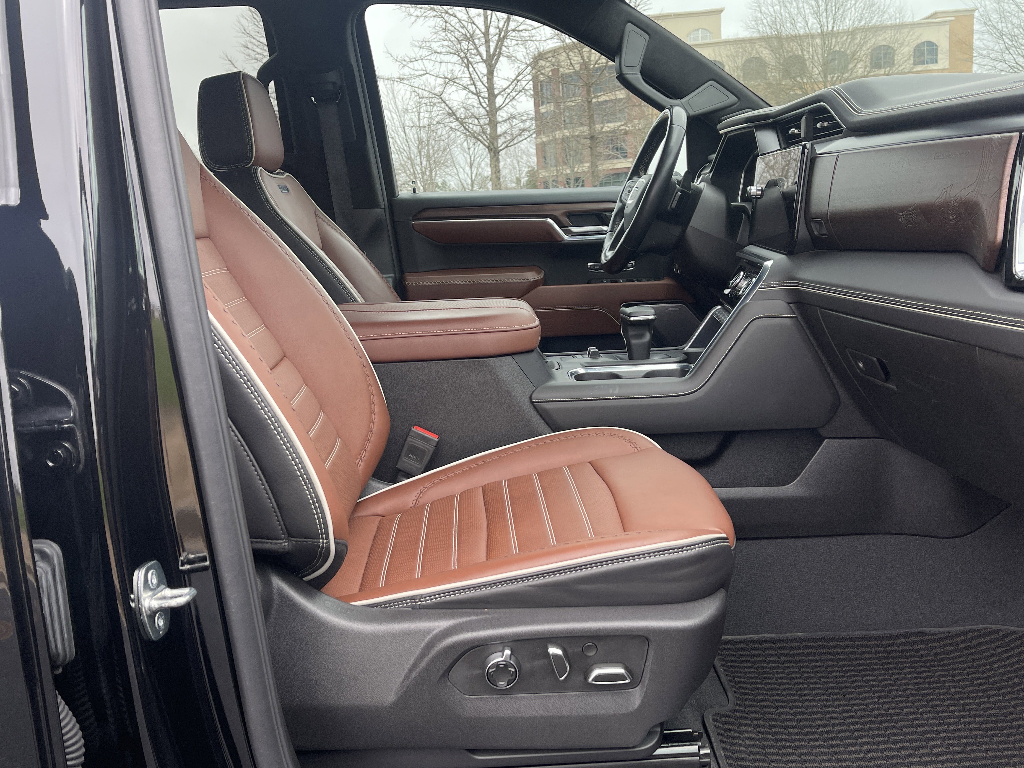 Used 2023 GMC Sierra 1500 Denali Ultimate image 31