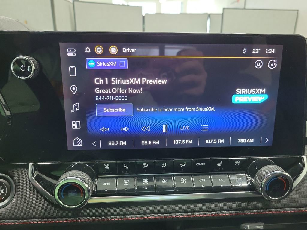 Used 2023 Chevrolet Colorado Z71 w/ Z71 Convenience Package 2 image 50